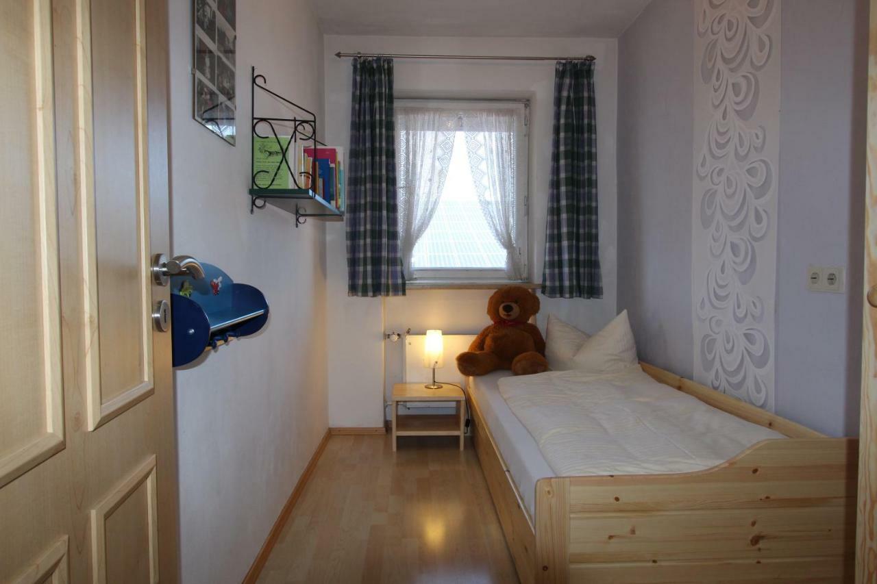Off Sindelsdorf